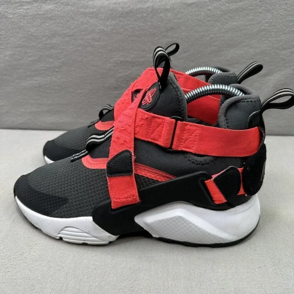 Nike Air‎ Huarache City Size 5Y (Womens 6.5) Shoes Black Red Athletic Sneakers